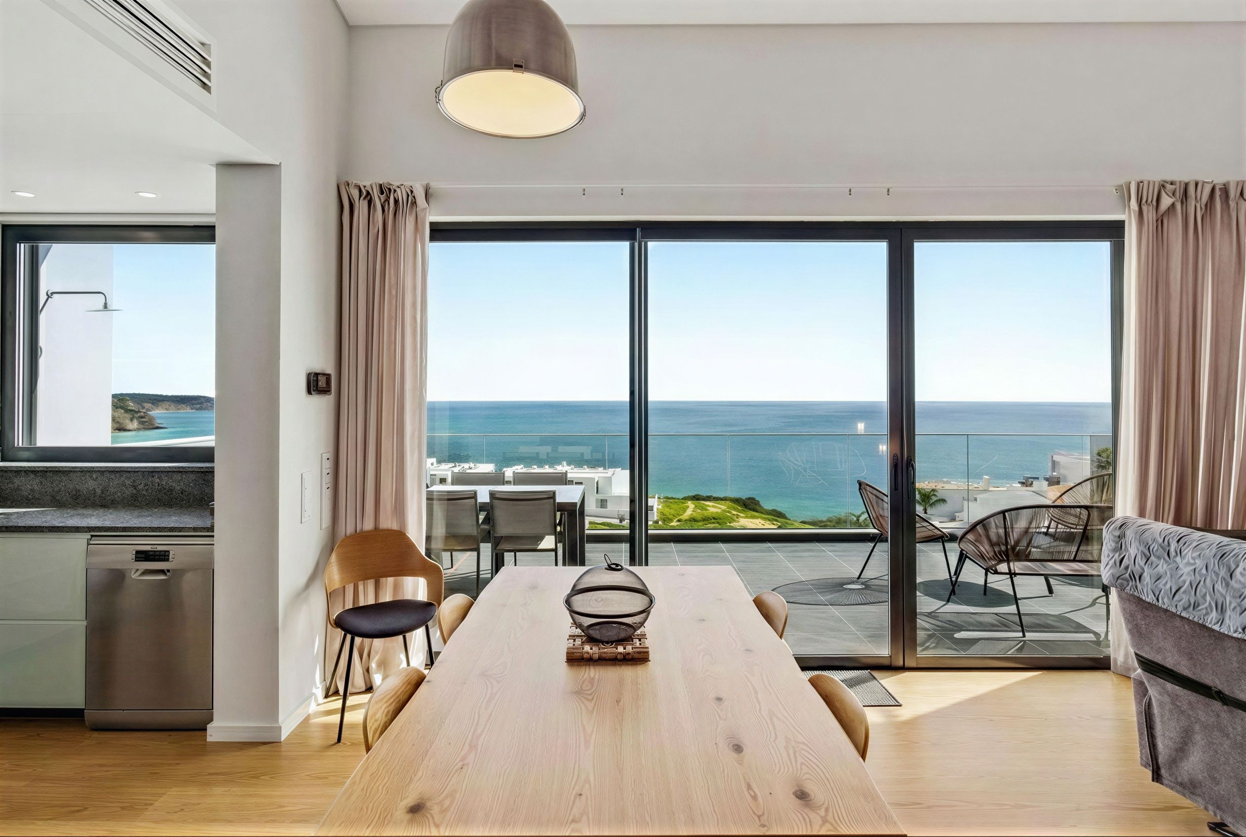 BPA5671 - Salema Artur Rego