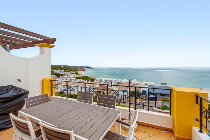 BPA5661 (The View O14)