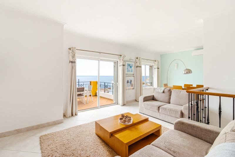 BPA5661 (The View O14)